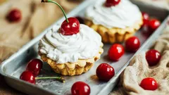 Perfect for Cakes and Cream Rolls: The Most Delicious Meringue Frosting Recipe